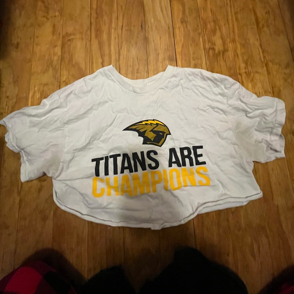 UWO Titan cropped tank